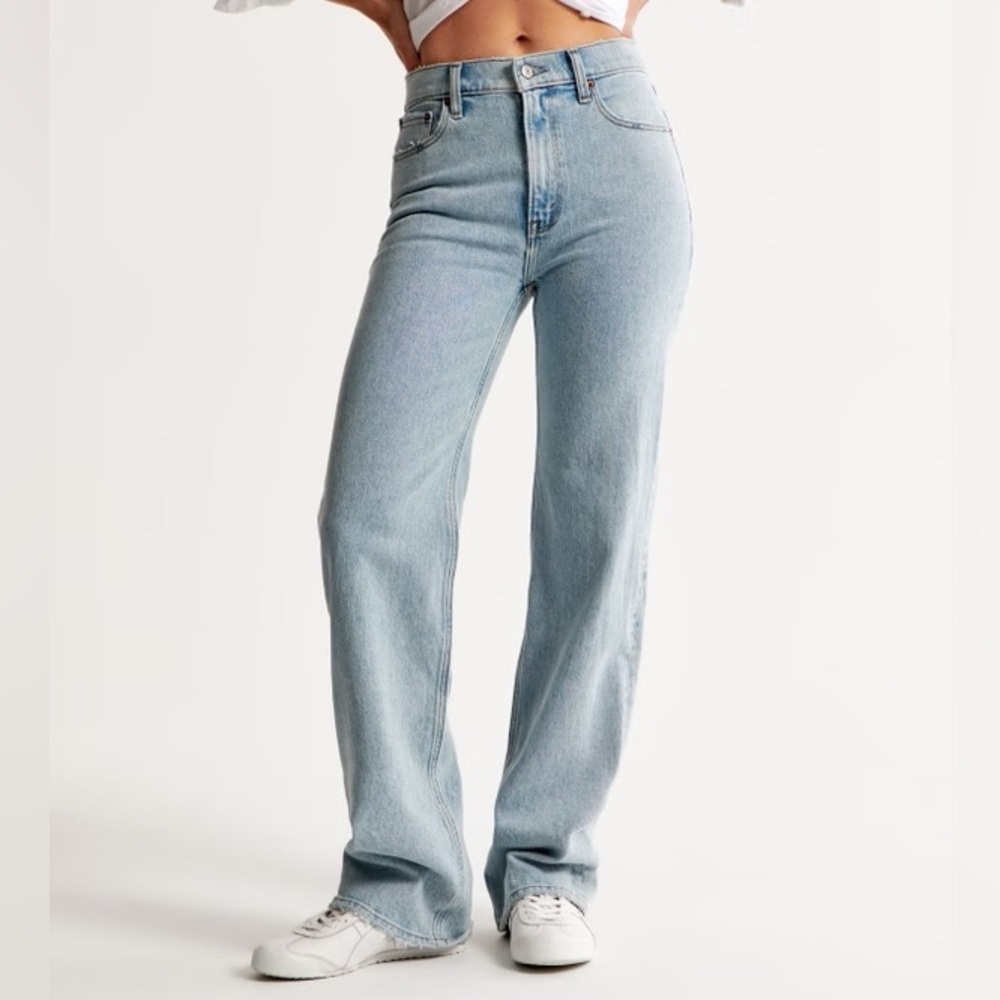 Abercrombie High Rise 90s Relaxed Jean